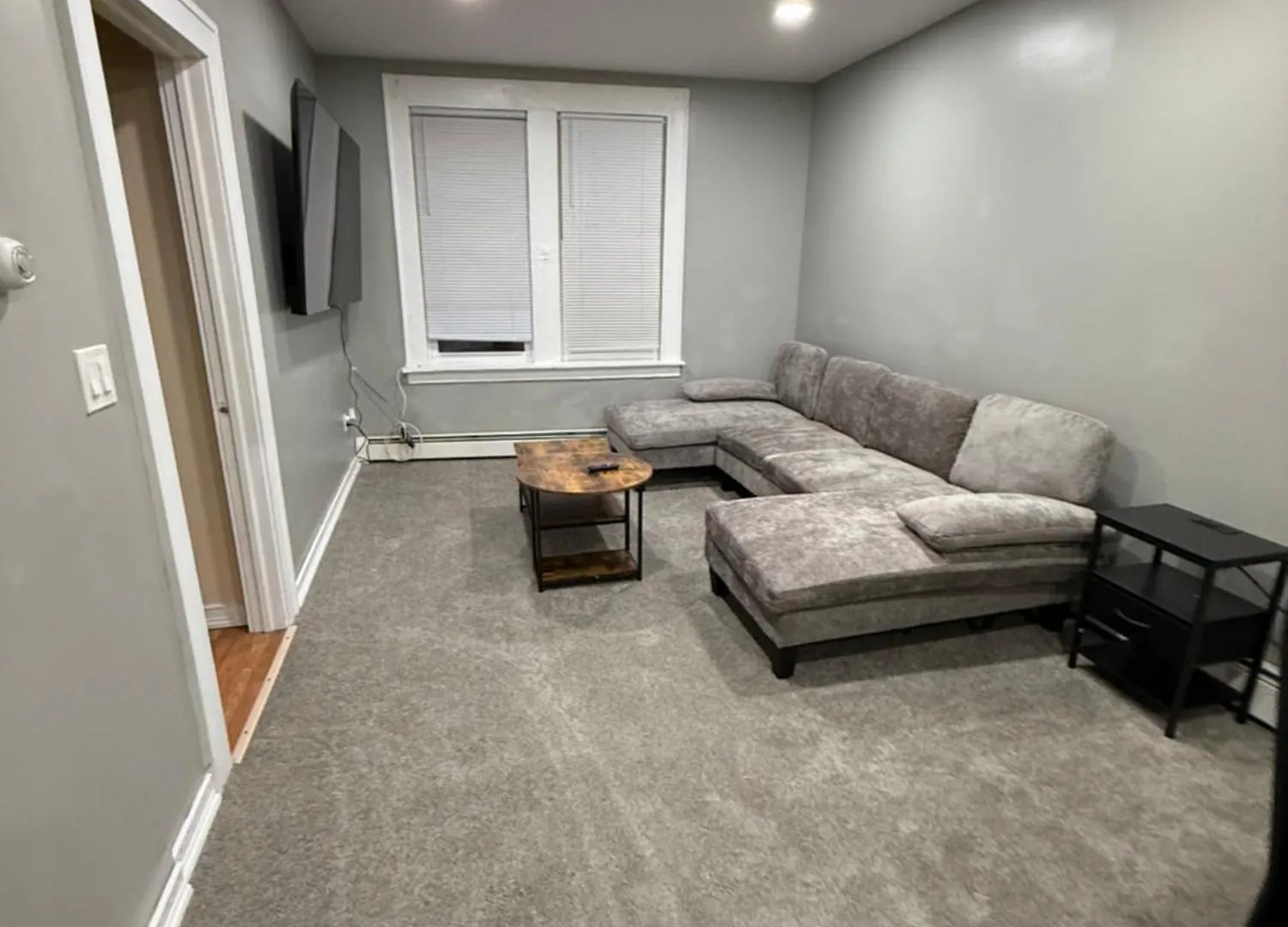 Apartment Elegant 3 Bedroom Condo Near Ewr - Nj Transit And Nyc - Unit 2 Elizabeth United States